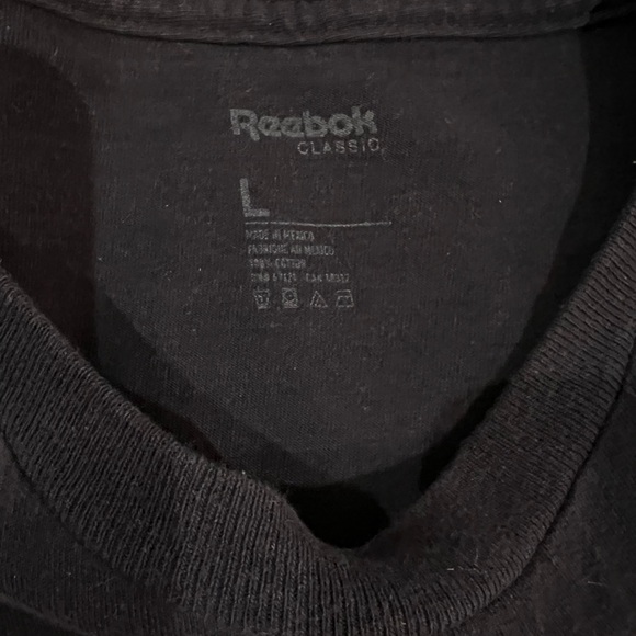 Reebok Longsleeve T-Shirt - Picture 3 of 3